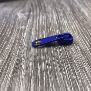 zipper-fuer-reissverschluss-blau